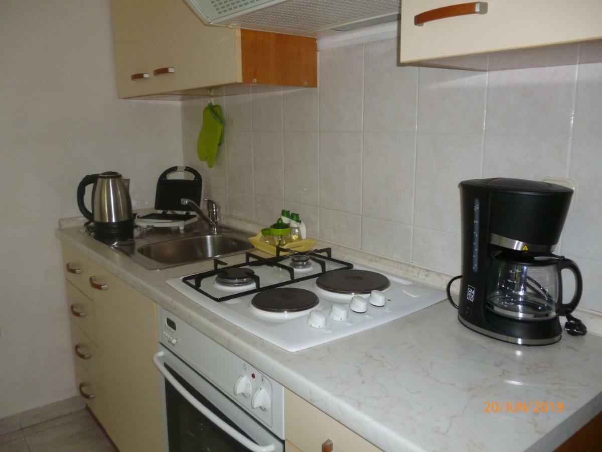 דירות לאבין Apartman Katuri מראה חיצוני תמונה